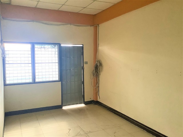 ขายอาคารพาณิชย์   อำเภอเมืองนครราชสีมา  นครราชสีมา (PKK04-04784)