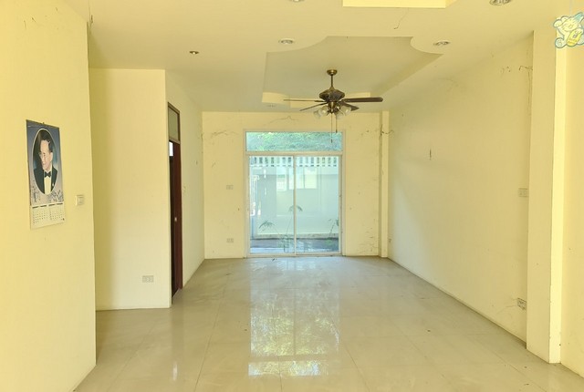 ขายทาวน์เฮ้าส์  หมู่บ้านสุรนารายณ์ ทาวน์โฮม นครราชสีมา (PKK03-04291)