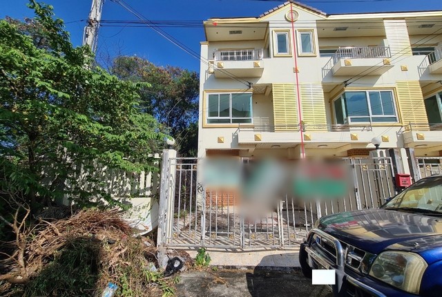 ขายทาวน์เฮ้าส์  หมู่บ้านสุรนารายณ์ ทาวน์โฮม นครราชสีมา (PKK03-04173)