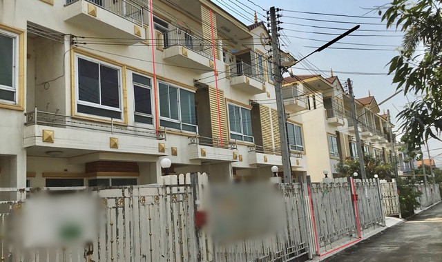 ขายทาวน์เฮ้าส์  หมู่บ้านสุรนารายณ์ ทาวน์โฮม นครราชสีมา (PKK03-04097)