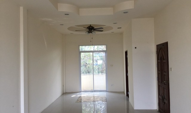 ขายทาวน์เฮ้าส์  หมู่บ้านสุรนารายณ์ ทาวน์โฮม นครราชสีมา (PKK03-04097)