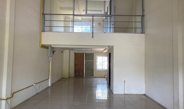 ขายอาคารพาณิชย์ใกล้ มินิบิ๊กซี บ้านปลายแหลม อำเภอเกาะสมุย จังหวัดสุราษฎร์ธานี PKK04-05822