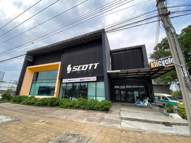 ให้เช่าอาคารโชว์รูม 2 ชั้นขนาด 1000 ตรม ตกแต่งสวยงาม ถนนประเสริฐนูกิจ แขวงคลองกุ่ม เขตบึ่งกุ่ม  กทม