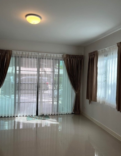 ขายทาวน์โฮม บ้านกลางเมืองรามอินทรา-วัชรพล (แปลงมุม) สายไหม มี 3 นอน 3 น้ำ 