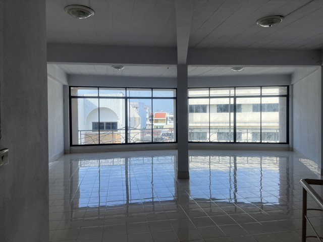 ขายอาคารพาณิชย์ 4 ชั้น 2 คูหา อำเภอโพธาราม จังหวัดราชบุรี