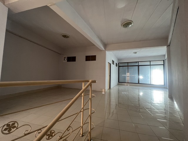 ขายอาคารพาณิชย์ 4 ชั้น 2 คูหา อำเภอโพธาราม จังหวัดราชบุรี