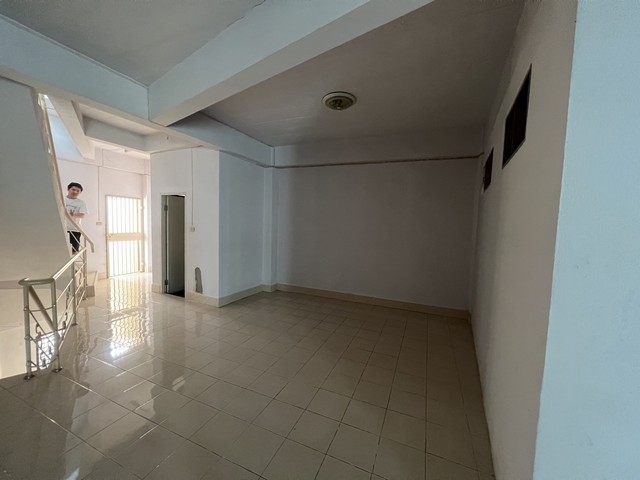 ขายอาคารพาณิชย์ 4 ชั้น 2 คูหา อำเภอโพธาราม จังหวัดราชบุรี