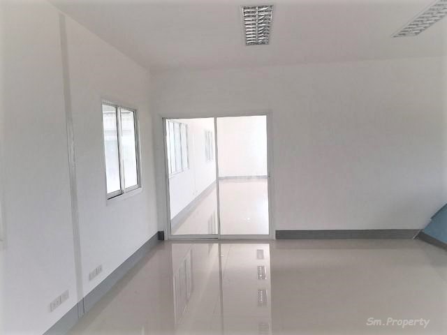 Sm536-1 ให้เช่า โรงงาน  6 ไร่ พื้นที่สีม่วง ใกล้นิคมเกตุเวย์ แปลงยาว 