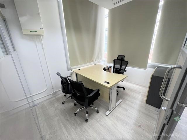 Sm533 ให้เช่าพื้นที่ สำนักงาน อาคารเมเจอร์ ทาวเวอร์  99  ตร.ม. ใกล้  BTS ทองหล่อ