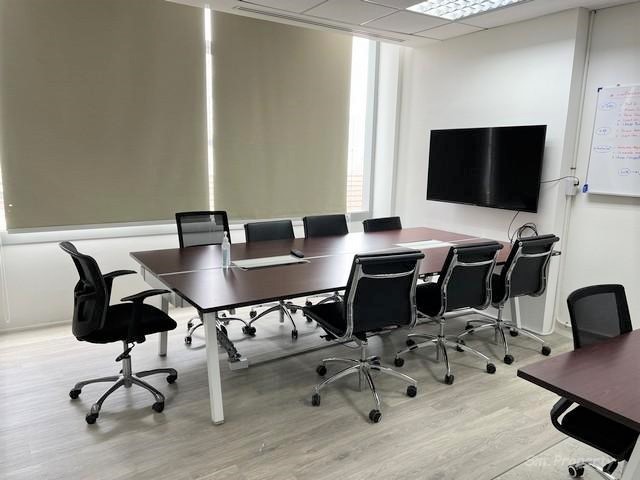 Sm533 ให้เช่าพื้นที่ สำนักงาน อาคารเมเจอร์ ทาวเวอร์  99  ตร.ม. ใกล้  BTS ทองหล่อ