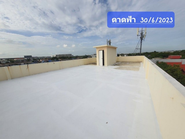 ขายอาคารพาณิชย์ 3.5 ชั้น 2 คูหาติด ติดถนนใหญ่ลาดกระบัง ใกล้แหล่งชุมชน ใกล้สนามบินสุวรรณภูมิ