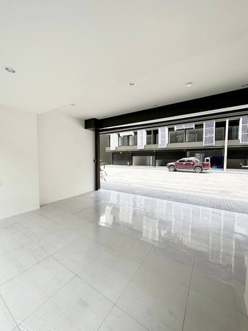 ให้เช่าอาคารพาณิชย์4ชั้น UrbanShopHouse นิวไฮบ์สุขสวัสดิ์โครงการใหม่