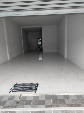 ขายอาคารพาณิชย์สร้างใหม่ใจกลางเมืองมาบตาพุต ทำเลค้าขายดีมาก 