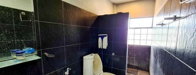 อาคารพาณิชย์ 2 คูหา ถ.พุทธมณฑลสาย 3 อ.ตลิ่งชัน กทม.