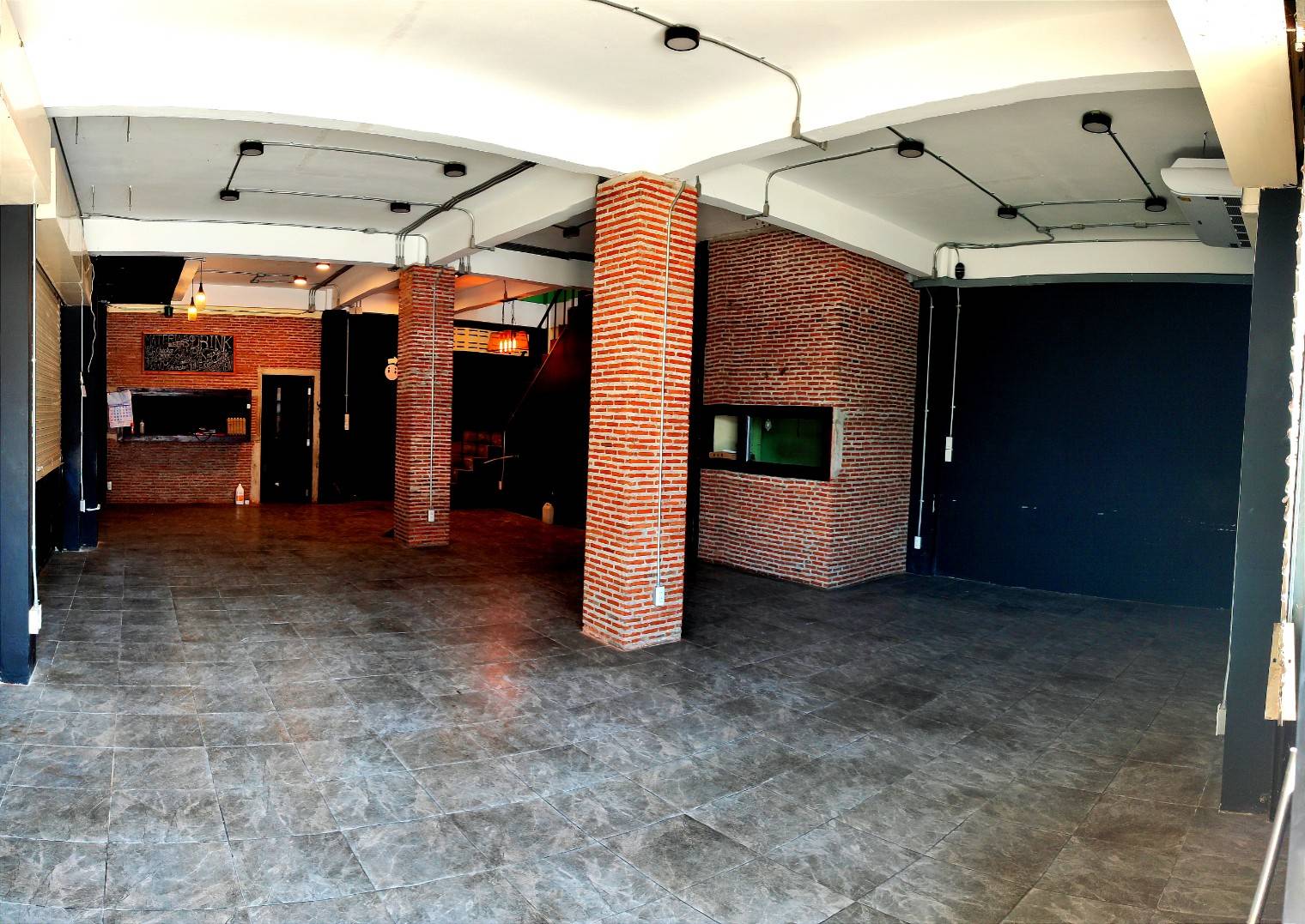 ขายอาคารพาณิชย์บ้านสวน 2 คูหา 3 ชั้น พื้นที่ 47 ตรว.