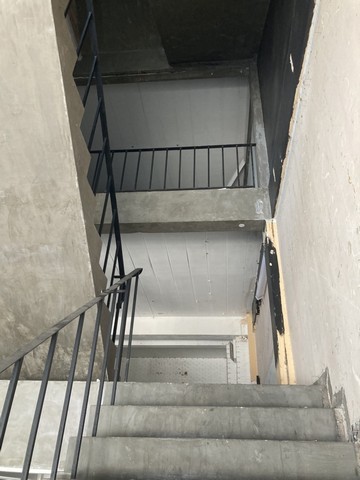  ให้เช่าอาคารพาณิชย์ 3 คูหา ทะลุกัน ติดถนนลาดปลาเค้า เหมาะทำคลินิก สตูดิโอ คาเฟ่ ร้านเสริมความงาม