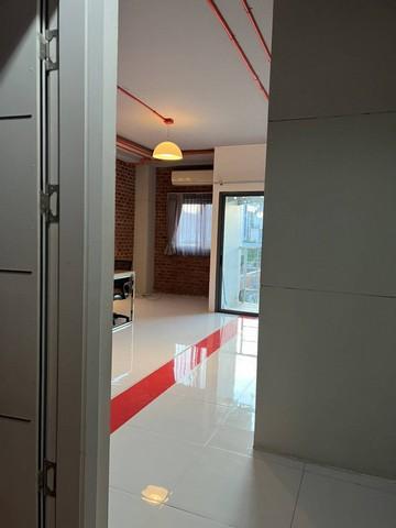 ให้เช่าพื้นที่สำนักงาน 50 ตรม. ซอยเอกมัย 22 ตึก APAI LoFT เหมาะกับพนักงาน 4-5 คน