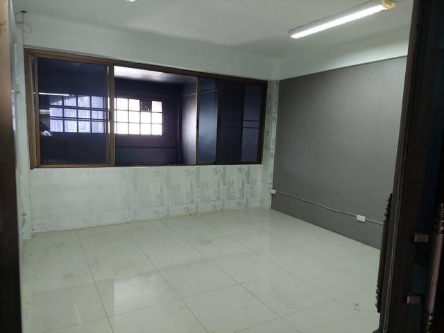 ให้เช่าอาคาร 4 ชั้น หมู่บ้านแกรนด์ วิลเลจ ลาดพร้าว 80 ทับ 3 ใกล้รถไฟฟ้าสถานีลาดพร้าว 71