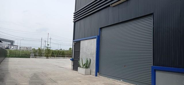 C3837 ให้เช่าโกดังเนื้อที่ 200 ตารางวา  ย่านกรุงเทพกรีฑาตัดใหม่ ศรีนครินทร์ ร่มเกล้า เหมาะสำหรับศูนย์กระจายสินค้าหรือโชว์รูม