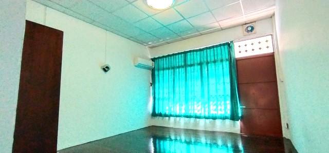 ให้เช่าตึกแถว 4 ชั้น ซอย 18 ถ.ประดิพัทธ์  ใกล้ BTS สะพานควาย