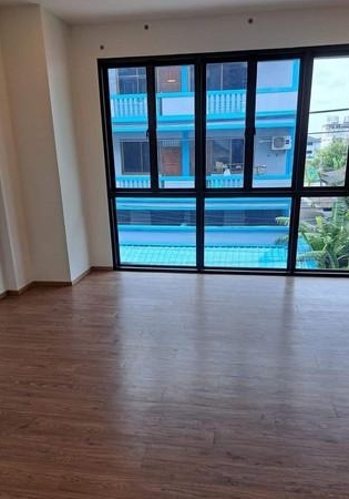  ให้เช่าอาคาร 3.5 ชั้น ลาดพร้าว 101 บางกะปิ พื้นที่ 308 ตรม สร้างใหม่ เหมาะอาศัย ทำสำนักงาน 