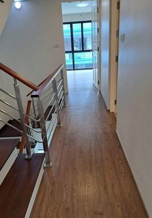  ให้เช่าอาคาร 3.5 ชั้น ลาดพร้าว 101 บางกะปิ พื้นที่ 308 ตรม สร้างใหม่ เหมาะอาศัย ทำสำนักงาน 