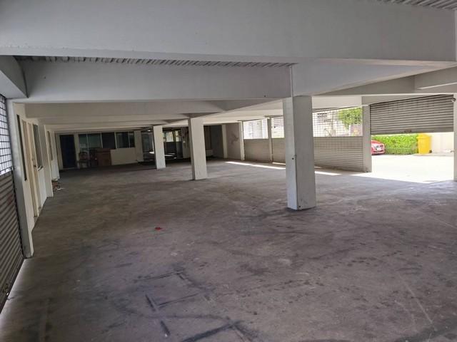 C3806 ให้เช่าและขายอาคาร 5 ชั้น พื้นที่ 1,650 ตรม. ริมถนนประดิษฐ์มนูธรรม สะพานเอกมัยเหนือ ใกล้เลียบด่วน เอกมัย ทองหล่อ