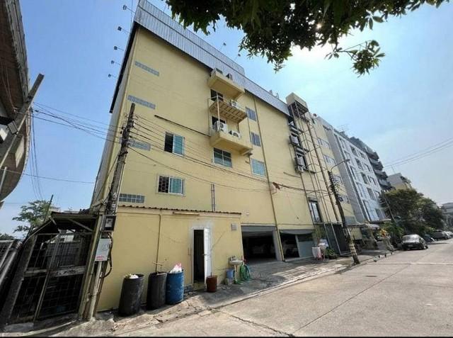 C3806 ให้เช่าและขายอาคาร 5 ชั้น พื้นที่ 1,650 ตรม. ริมถนนประดิษฐ์มนูธรรม สะพานเอกมัยเหนือ ใกล้เลียบด่วน เอกมัย ทองหล่อ