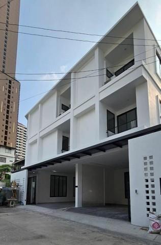 C3800 ให้เช่าโฮมออฟฟิศ 3 ชั้น สร้างใหม่ พื้นที่ 240 ตรม. 5 ห้องนอน ย่านทองหล่อ สุขุมวิท 36  ใกล้BTS ทองหล่อ