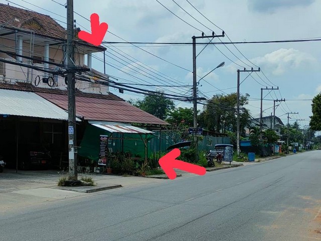 อาคารพาณิชย์ 2 ชั้นครึ่ง หลังมุม ถนนเกาะหลัก เมืองประจวบคีรีขันธ์ 