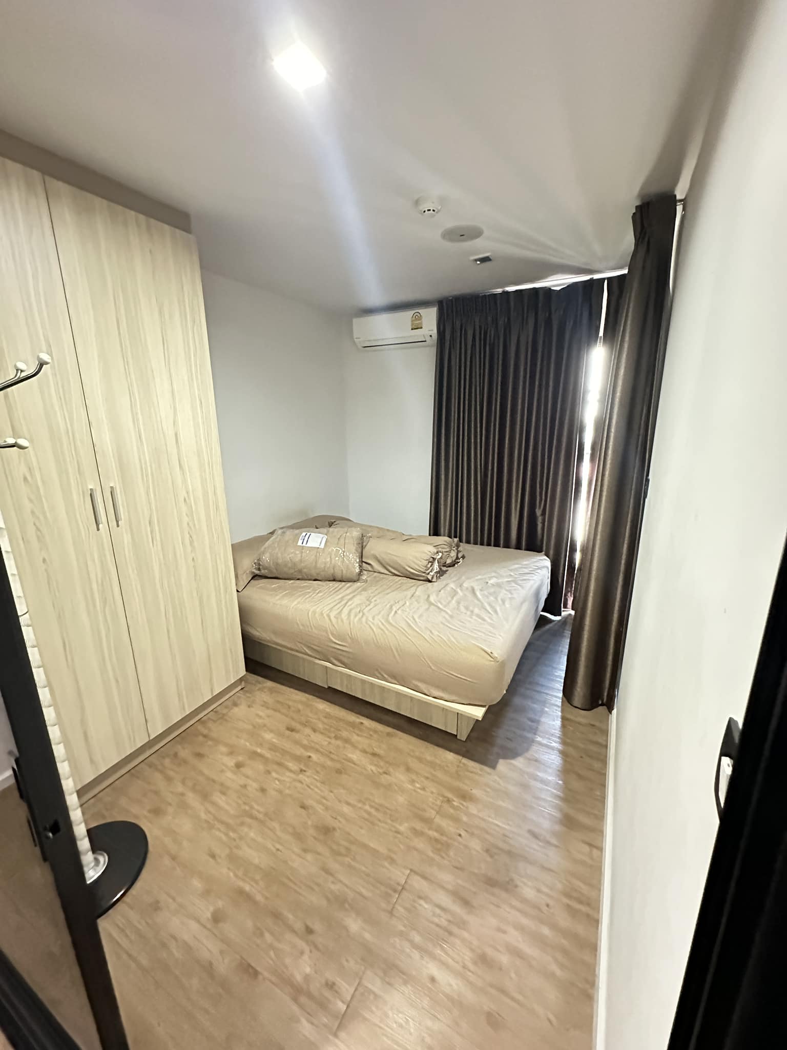 ขาย คอนโด ทรอปิคาน่า บีทีเอส เอราวัณ Tropicana BTS Erawan ใกล้ BTS เอราวัณ เพียง 250 เมตร เท่านั้น
