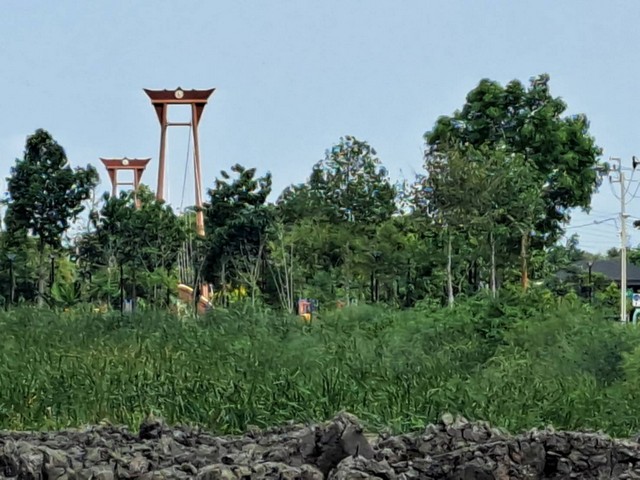 ขายที่ดินแปลงสวยอยู่ถนนประชาร่วมใจเขตคลองสามวา กรุงเทพมหานคร พื้นที่ 4 ไร่ 1 งาน 78 ตารางวา 
