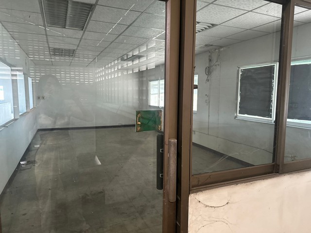 ให้เช่าโกดังคลังเก็บสินค้าติดถนนกิ่งแก้วถนนบางนาตราดอยู่ใกล้ห้างเมกะบางนาตำบลบางพลีใหญ่