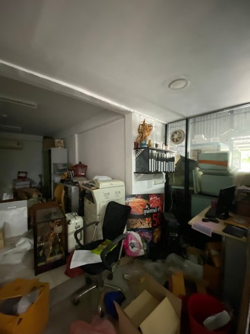 ให้เช่าโกดัง 1 ชั้นครึ่ง 100 ตรว  บางนา-ตราดซอย 21 แยก 17 ใกล้เซนทรัลบางนา  ZY167