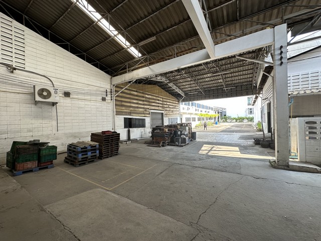 ให้เช่าพื้นที่เป็นโรงงานเก่า 6 ไร่ 3 งาน กว่า 7,700 ตรม. ซอยลาซาล 49 สามารถเป็น โกดัง หรือโรงงานได้ ใกล้เซ็นทรัลบางนา , ไบเทคบางนา  