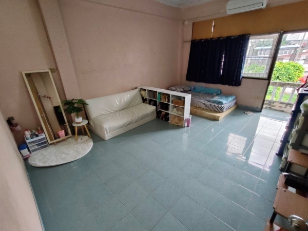  ขายด่วน!!! ตึกพาณิชย์ ซอย กรุงเทพ-นนทบุรี 33 , ถนน กรุงเทพ-นนทบุรี , กรุงเทพมหานคร 