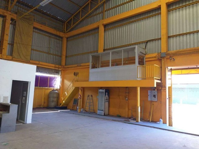 รหัสC5860 ให้เช่าโกดัง พื้นที่ประมาณ 1,000 ตารางเมตร ถนนสุขุมวิทซอย50 ใกล้ท่าเรือคลองเตย ใกล้BTS อ่อนนุช