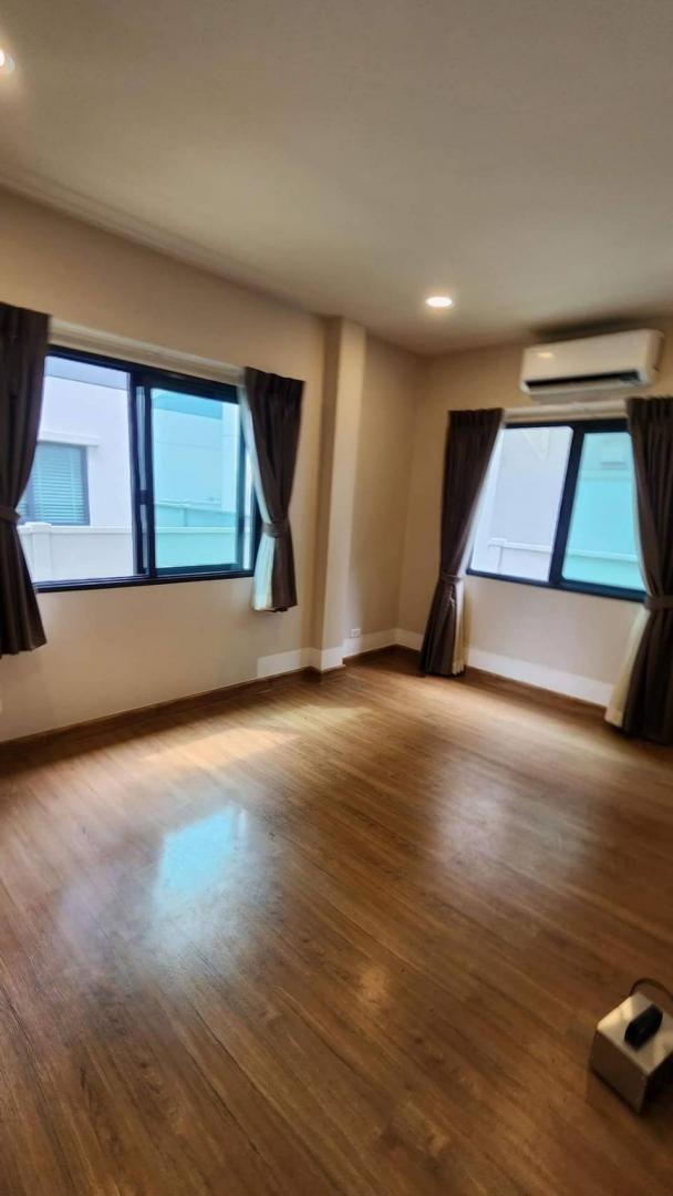 ให้เช่าบ้านเดี่ยว2ชั้นหมู่บ้านเซนโทรบางนา Centro Bangna ใกล้เมกาบางนา หลังใหม่ 