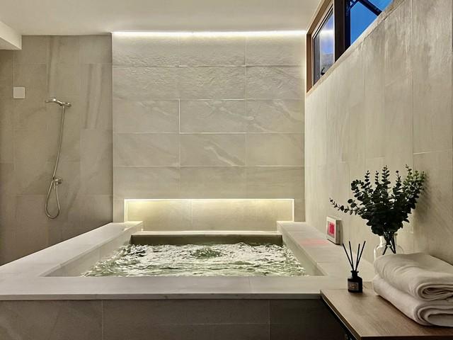 ให้เช่าทาวน์โฮม 2 ชั้น Modern style ย่านปรีดีพนมยงค์ 41(เอกมัย 22) รีโนเวทใหม่ 