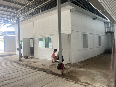 ให้เช่าโกดังให้เช่าโรงงานอยู่ถนนเพชรเกษมซอย81เขตหนองแขม กรุงเทพ ขนาดที่ดิน 395 ตรว. 