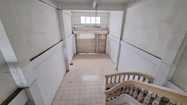 อาคารพาณิชย์ 4 ชั้น ทำเลดีเยื้อง ปตท.ศรีจันทร์ อ.เมือง จ.ขอนแก่น   ZE566