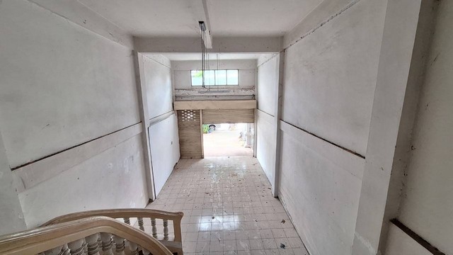 อาคารพาณิชย์ 4 ชั้น ทำเลดีเยื้อง ปตท.ศรีจันทร์ อ.เมือง จ.ขอนแก่น   ZE566