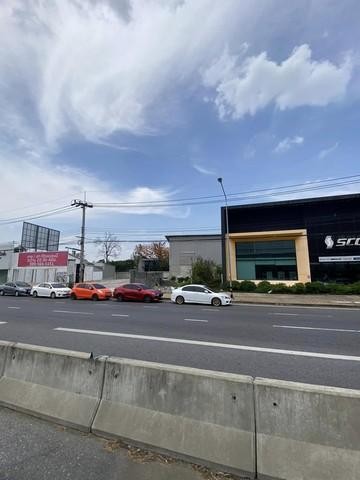 POR3378 ให้เช่า อาคาร โชว์รูม ติดถนนใหญ่เกษตรนวมินทร์ ถนนประเสริฐมนูกิจ 2 ชั้น ขนาด 1000 ตรม ตกแต่งสวยทำเลดี เดินทางสะดวก