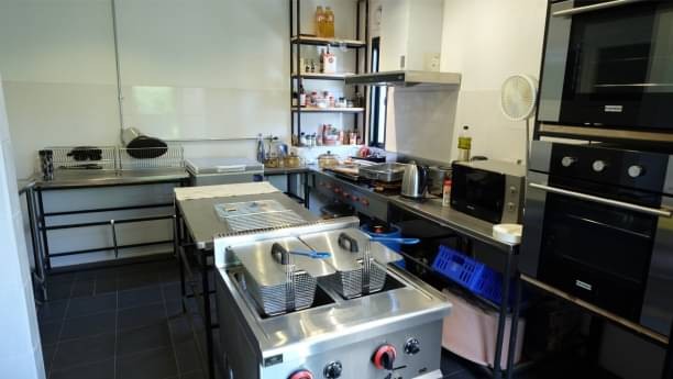 ตกแต่งสวย ฟังก์ชั่นครบ พร้อมทำกิจการได้เลย ขาย 12.5 ล้าน อาคาร Office villa 35 ตรว. #หนองควาย #หางดง หน้ากว้าง 5 เมตร มีพื้นที่สวนด้านข้าง