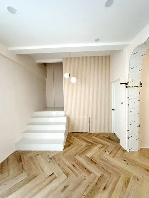  ใจกลางเอกมัย BTS ทองหล่อ เซ้งขาดทุน  ร้านสินค้าเพื่อสุขภาพ โรงพยาบาลคามิลเลียน 25ตรว.85ตรม.2แอร์ 1น้ำ จอดรถได้หลายคัน