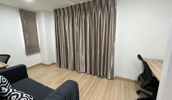 ให้เช่าทาวน์โฮม 3 ชั้น หลังมุม  เดอะ คอนเนค อัพ 3 ลาดพร้าว 126