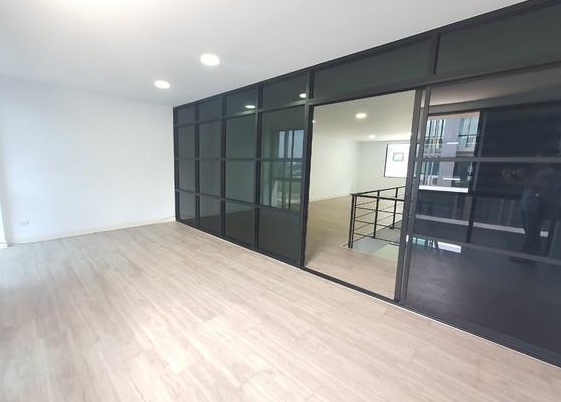  ให้เช่าและขายโฮมออฟฟิศ 4.5 ชั้น  เนอวานา แอท เวิร์ค Nirvana@work รามอินทรา 