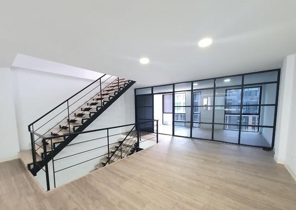  ให้เช่าและขายโฮมออฟฟิศ 4.5 ชั้น  เนอวานา แอท เวิร์ค Nirvana@work รามอินทรา 