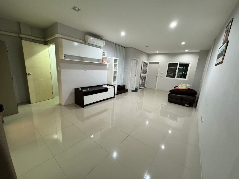 BS720 ขายทาวน์โฮม 2ชั้น THE EXCLUSIVE แจ้งวัฒนะ-ติวานนท์ Built-in ภายในสวยพร้อมอยู่