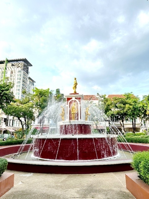 รร.นานาชาติไทย-สิงคโปร์ ทาวน์โฮม 3 ชั้น เฟอร์ครบ อนุญาตเลี้ยงสัตว์ 22 ตรว. 216 ตรม. 3นอน 3น้ำ 3จอดรถ 4แอร์